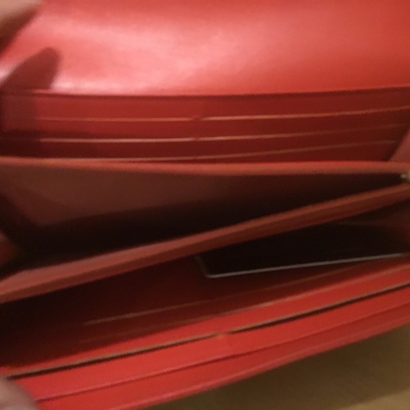 ♦️Chanel gorgeous red CC flap wallet made in Italy - Picture 3 of 4